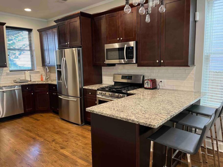 芝加哥Trendy West Town Flat - 2 Bed / 1.5 Bath W Parking公寓 外观 照片